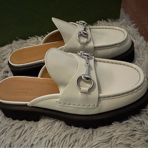Gucci Horsebit Mule, White Leather, US 7.  Fits like a 6.5 - Picture 3 of 4